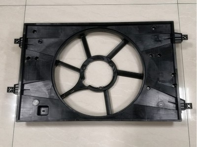 汽車發(fā)動機(jī)風(fēng)罩