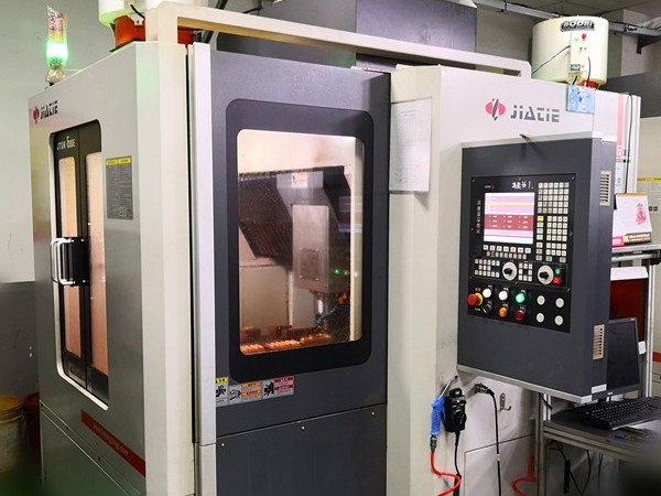 佳鐵2號機(jī)